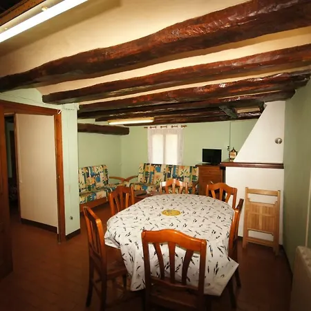 Holiday home Ochenta Y Ocho Sesue